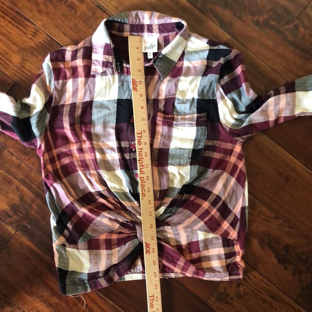 Belle du jour | Plaid front knot long sleeved button up shirt - Picture 7 of 12